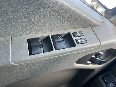 Used 2018 Nissan Frontier SV AWD/4WD image 22