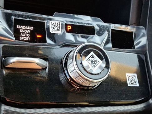 New 2025 Jeep Grand Cherokee Limited image 16