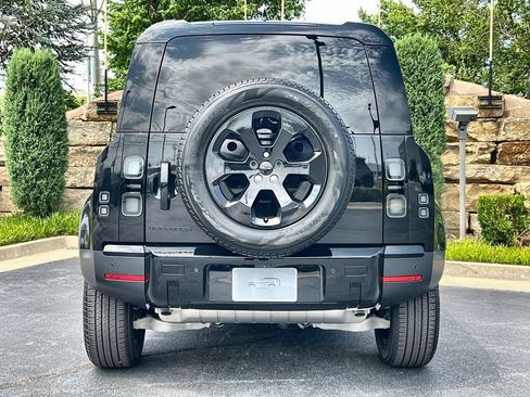 Used 2026 Land Rover Defender 110 S AWD/4WD image 4
