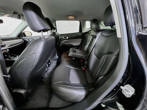 Used 2022 Jeep Compass Latitude AWD/4WD image 22