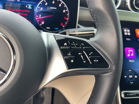 Used 2025 Mercedes-Benz GLC 300 GLC 300 image 17