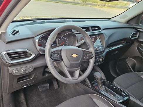 Used 2023 Chevrolet TrailBlazer LT image 9