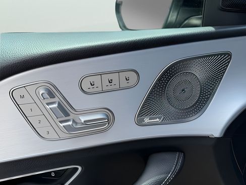 Used 2024 Mercedes-Benz GLS 450 4MATIC image 12
