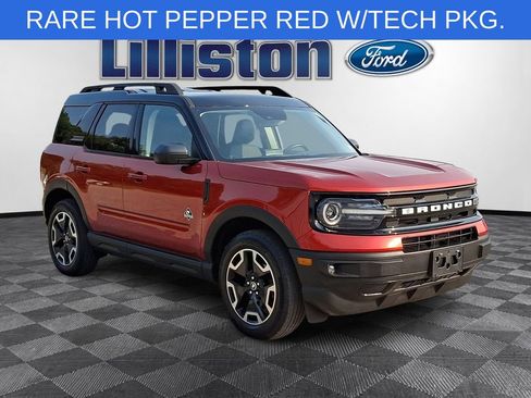 Used 2022 Ford Bronco Sport Outer Banks w/ Tech Package AWD/4WD image 3