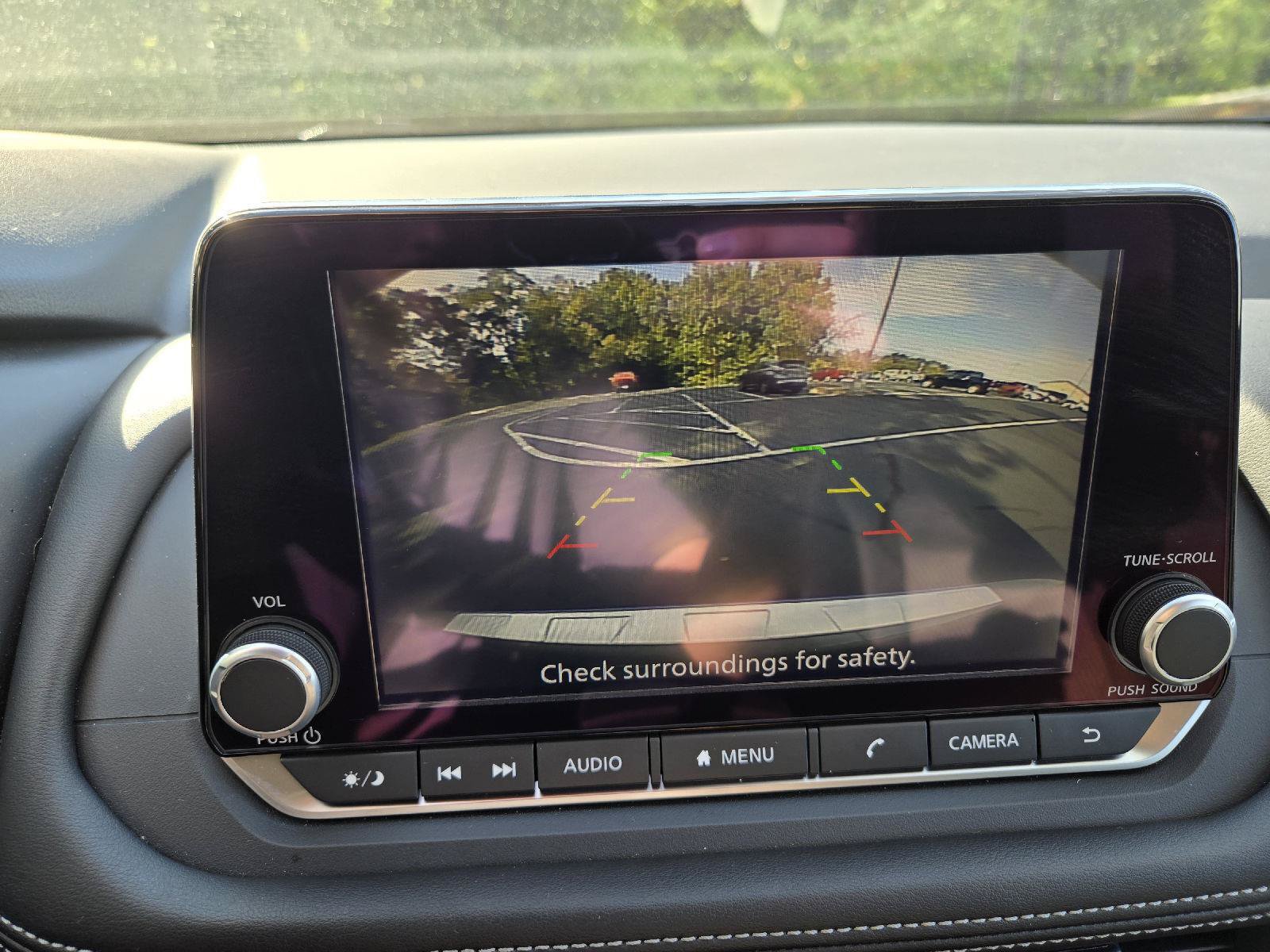 Used 2025 Nissan Rogue SV AWD/4WD image 20