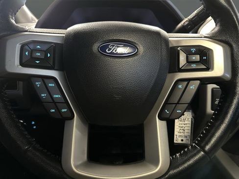 Used 2020 Ford F250 Lariat image 16