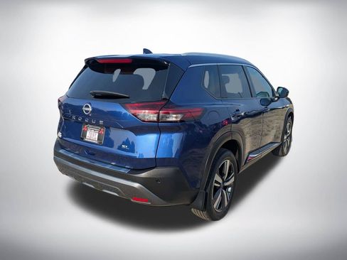 Used 2023 Nissan Rogue SL w/ SL Premium Package FWD image 3