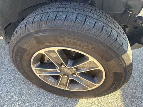 Used 2023 Jeep Wrangler Sahara image 24