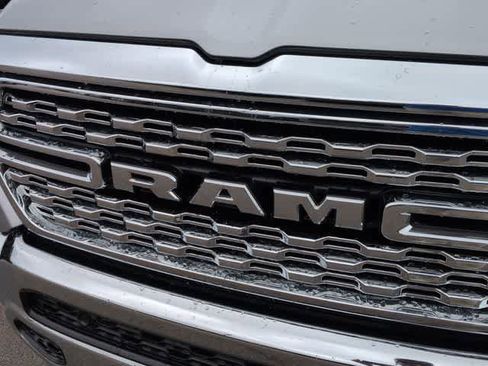 Used 2022 RAM 1500 Big Horn AWD/4WD image 12