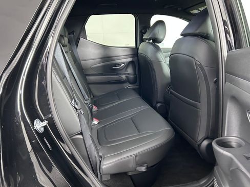 Used 2025 Hyundai Santa Cruz SEL AWD/4WD image 15