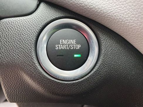 Used 2024 Chevrolet Equinox LS w/ LS Convenience Package image 16