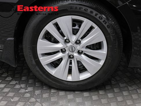 Used 2025 Nissan Sentra S FWD image 30