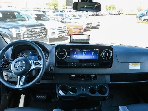 New 2026 Mercedes-Benz Sprinter 2500 image 12