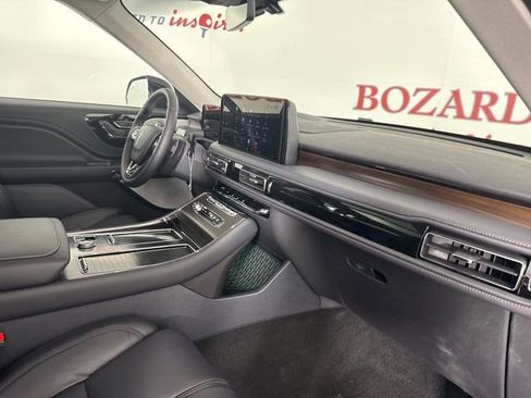 New 2025 Lincoln Aviator Reserve w/ Luxury Package image 20