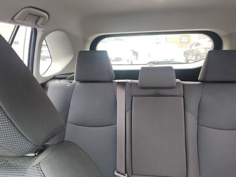 Used 2019 Toyota RAV4 LE w/ All Weather Liner Package FWD image 16