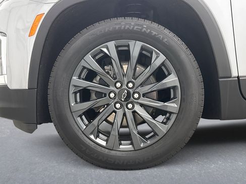 Used 2023 Chevrolet Traverse RS AWD/4WD image 28