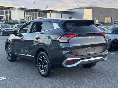 Used 2024 Kia Sportage LX image 18