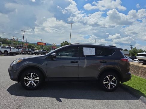Used 2016 Toyota RAV4 XLE FWD image 6