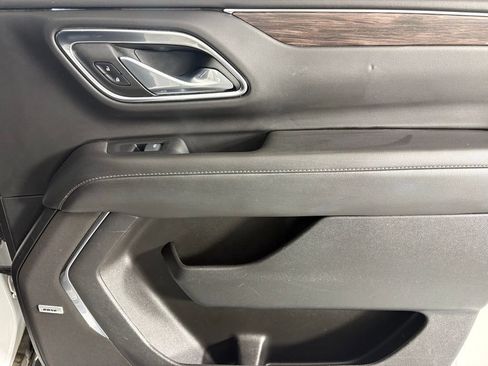 Used 2024 Chevrolet Suburban LT image 20