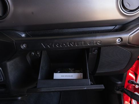 Used 2022 Jeep Wrangler Unlimited Sport AWD/4WD image 34