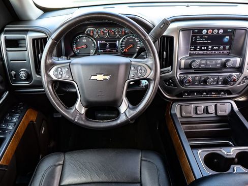 Used 2018 Chevrolet Silverado 1500 LTZ w/ LTZ Plus Package image 17