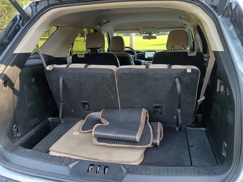 Used 2020 Ford Explorer XLT RWD image 21