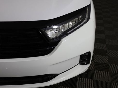 Used 2024 Honda Odyssey Sport image 15