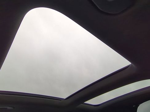 Used 2017 Mercedes-Benz GLC 43 AMG 4MATIC image 18