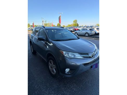 Used 2014 Toyota RAV4 XLE image 1