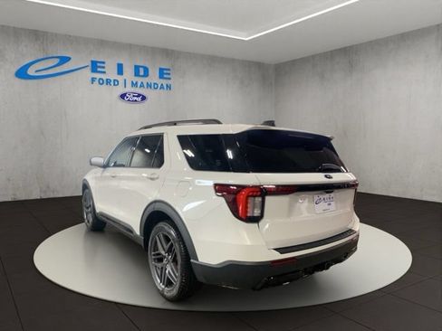 New 2026 Ford Explorer ST-Line w/ ST-Line Street Pack AWD/4WD image 10