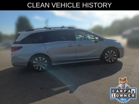 Used 2025 Honda Odyssey Elite image 8
