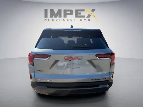Used 2026 GMC Terrain Elevation FWD image 4