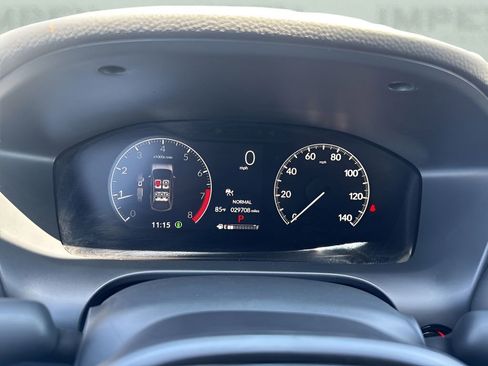 Used 2025 Honda HR-V LX image 19