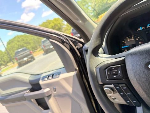 Used 2017 Ford F150 XL w/ Equipment Group 101A Mid RWD image 6