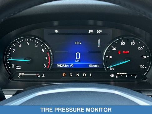 Used 2024 Ford Explorer XLT w/ Class IV Trailer Tow Package AWD/4WD image 27