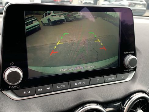 Used 2024 Nissan Sentra SV FWD image 29
