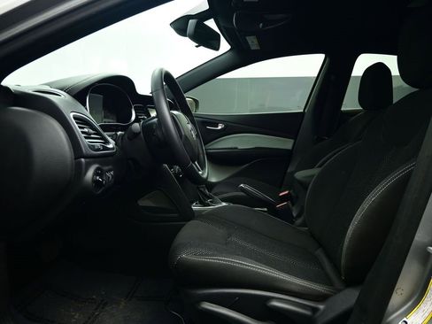 Used 2015 Dodge Dart SXT image 15