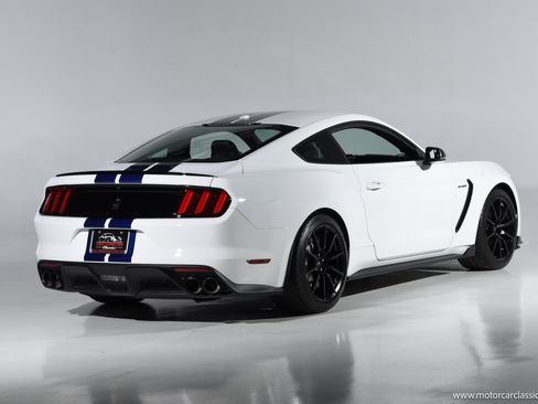Used 2016 Ford Mustang Shelby GT350 w/ Technology Package RWD image 6