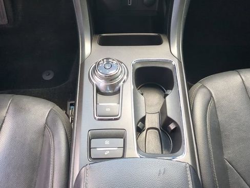 Used 2017 Ford Fusion Titanium FWD image 20