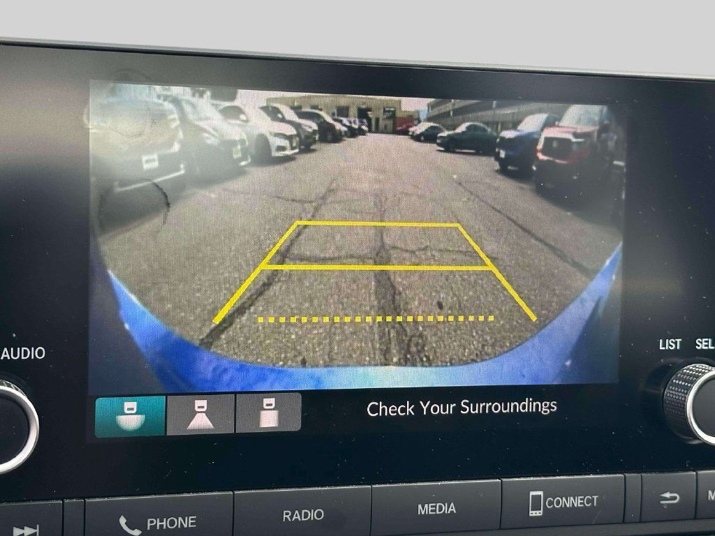 Used 2024 Honda Civic Sport image 25