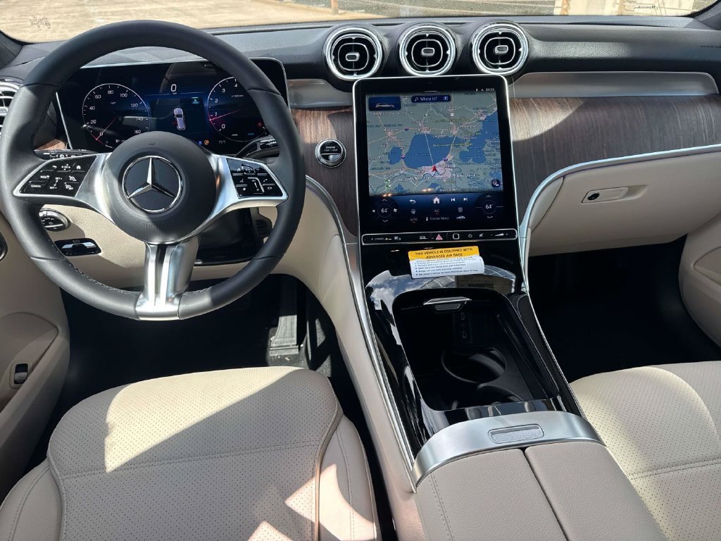 Used 2026 Mercedes-Benz GLC 300 image 8