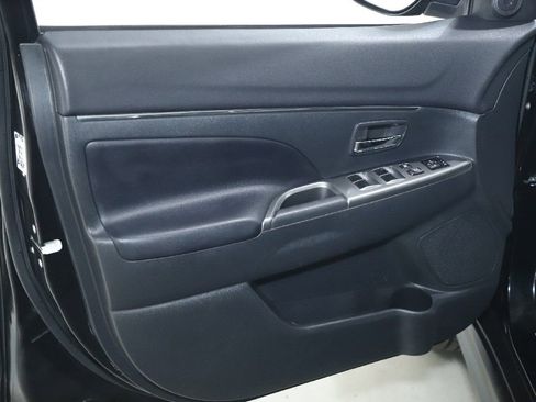 Used 2024 Mitsubishi Outlander Sport image 15