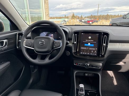 New 2026 Volvo XC40 B5 Plus w/ Protection Package Premier image 5