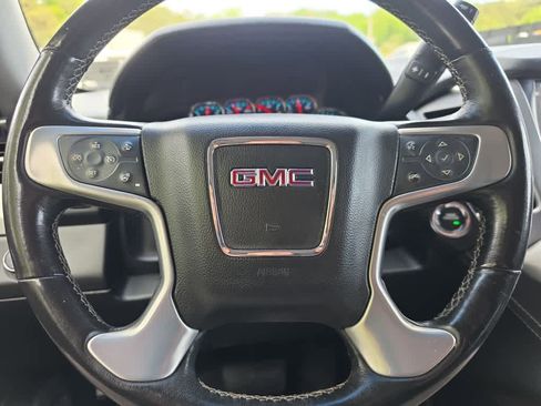 Used 2020 GMC Yukon XL SLT image 17