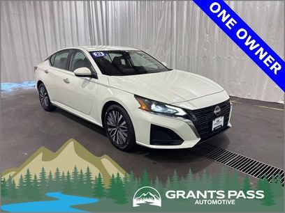 Used 2023 Nissan Altima 2.5 SV