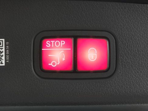Certified 2026 Mercedes-Benz GLC 300 4MATIC image 28