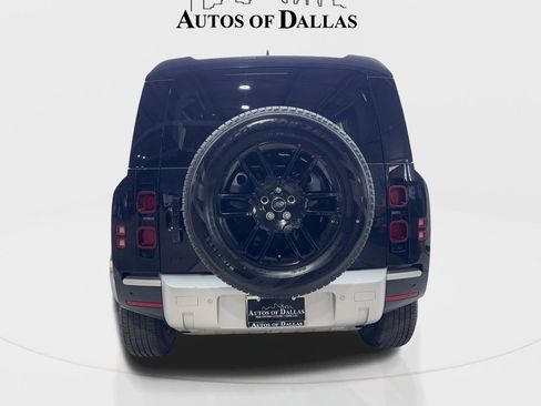 Used 2025 Land Rover Defender 110 S image 7