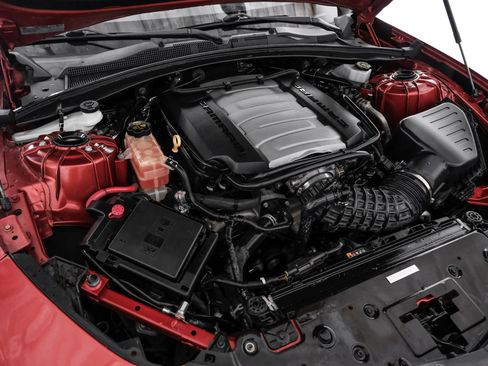 Used 2016 Chevrolet Camaro SS RWD image 46