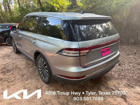 Used 2021 Lincoln Aviator Reserve w/ Elements Package Plus RWD image 9