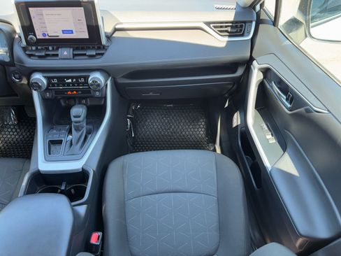 Used 2025 Toyota RAV4 XLE image 15